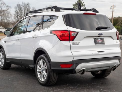 Used 2019 Ford Escape SE image 33