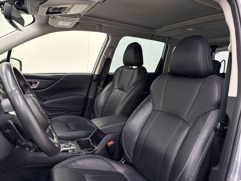Used 2023 Subaru Forester Touring AWD/4WD image 12