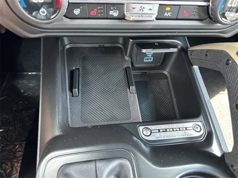 New 2025 Ford Bronco Badlands image 28