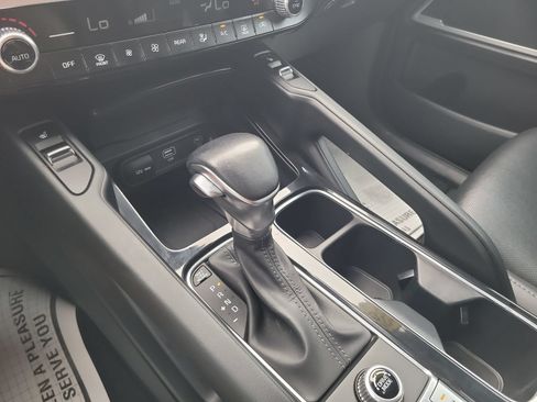 Used 2023 Kia Telluride S FWD image 28