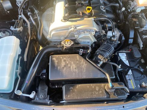 Used 2016 MAZDA MX-5 Miata Grand Touring image 18