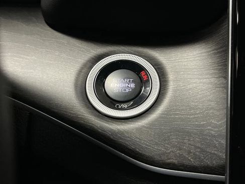 New 2025 Jeep Grand Cherokee Limited w/ Trailer Tow Package image 23