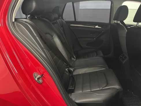 Used 2017 Volkswagen Golf SEL image 21