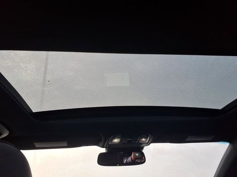 Used 2018 Kia Stinger GT2 image 8