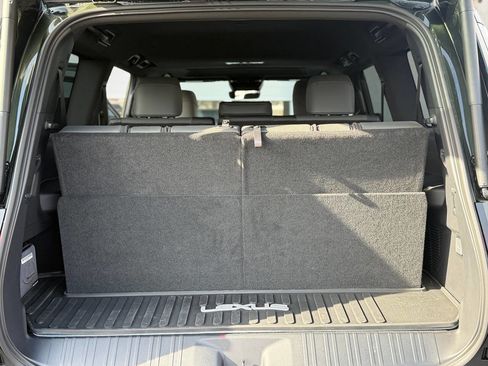 Used 2024 Lexus GX 550 w/ Accessory Package (Z1) AWD/4WD image 50