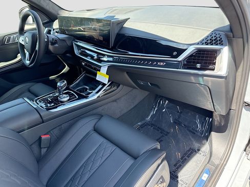 New 2026 BMW ALPINA XB7 AWD/4WD image 14