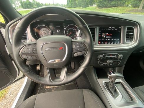 Used 2019 Dodge Charger Scat Pack RWD image 10