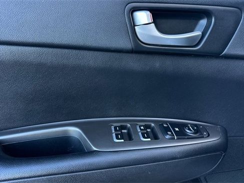 Used 2020 Kia Optima LX image 12