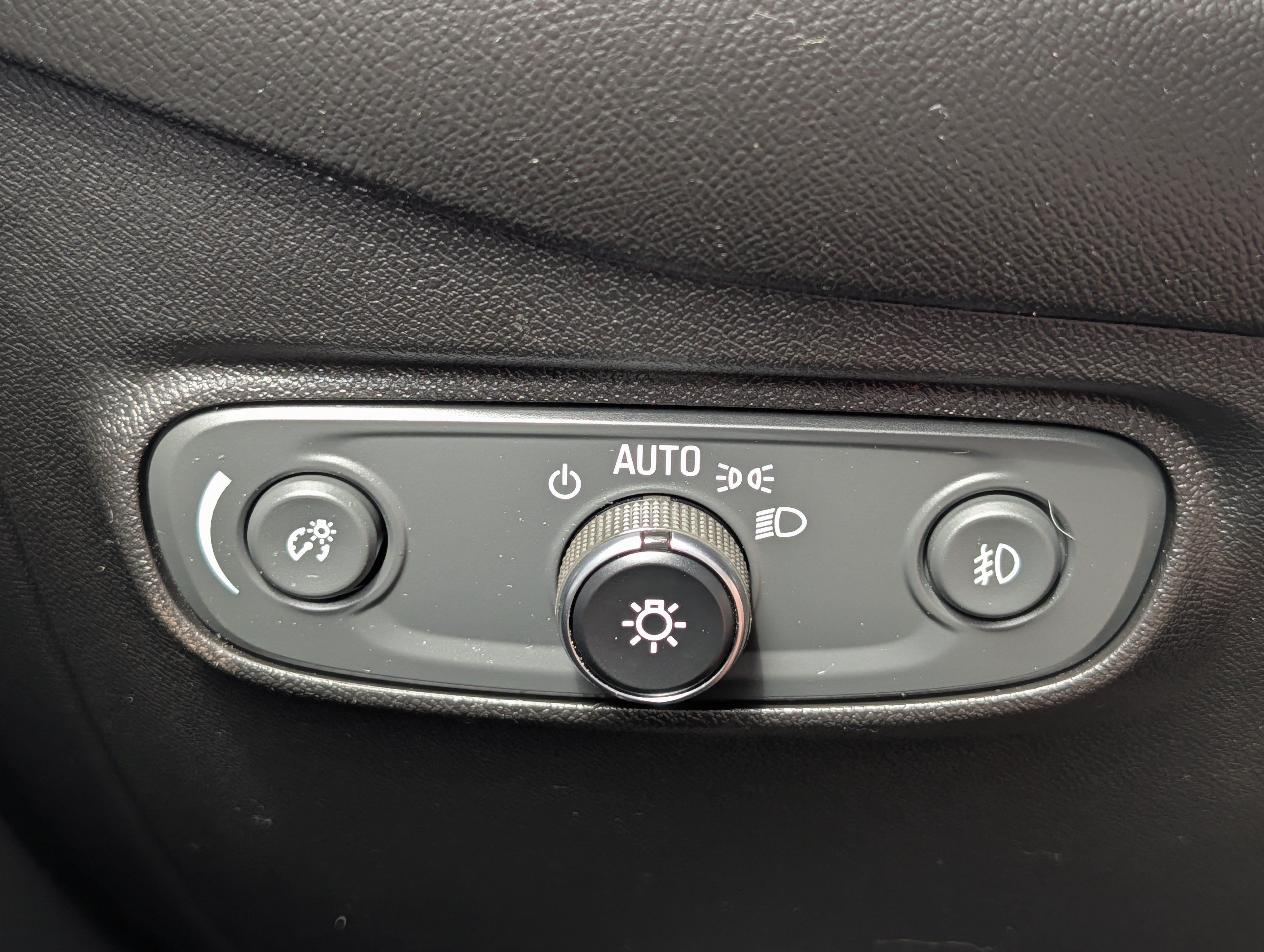 Used 2019 Chevrolet Equinox Premier AWD/4WD image 26