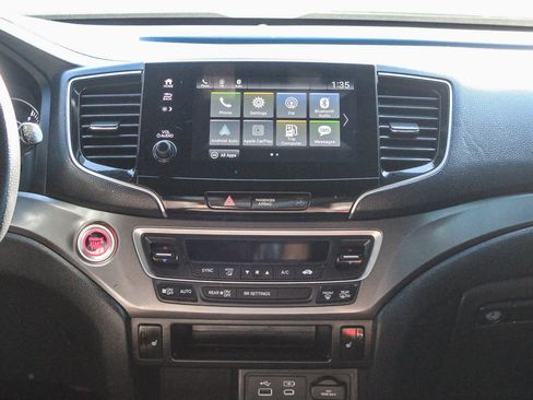 Certified 2024 Honda Passport EX-L image 13