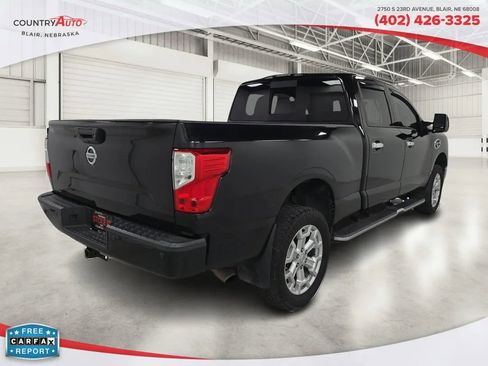 Used 2016 Nissan Titan SV image 5