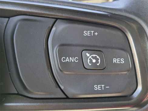 Used 2018 Jeep Wrangler Unlimited Sport S image 27