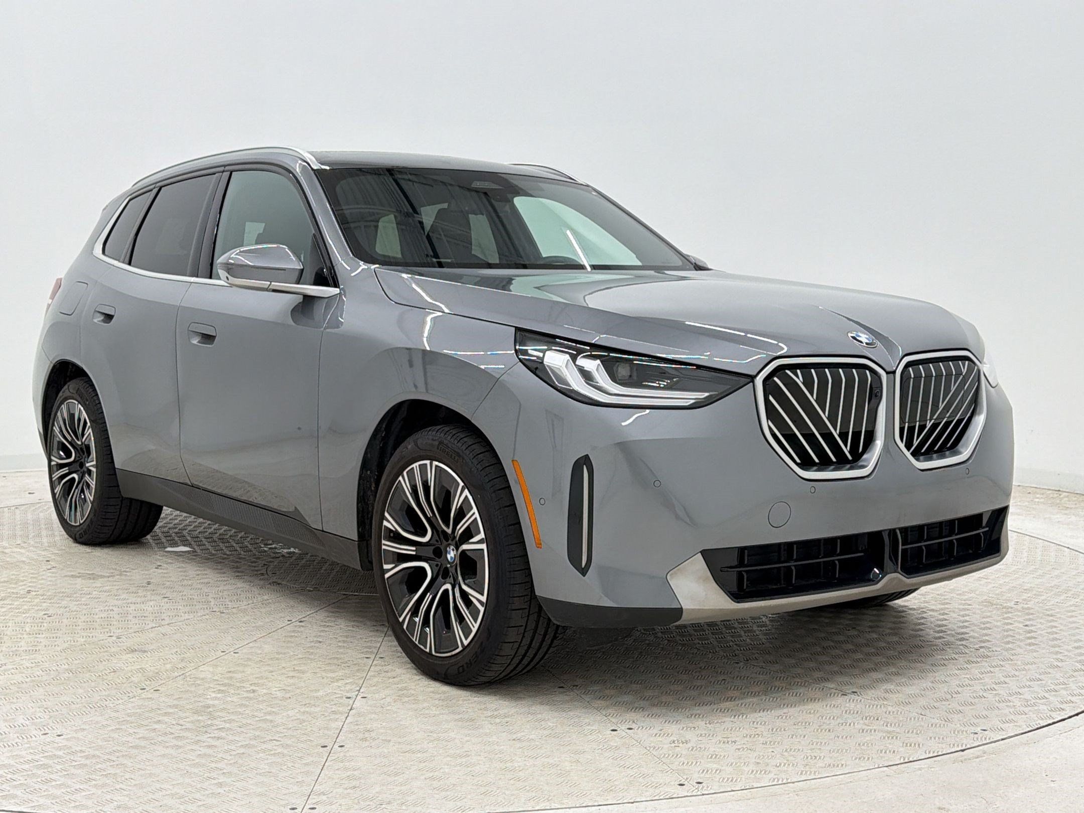 Used 2025 BMW X3 xDrive30i w/ Premium Package AWD/4WD image 7