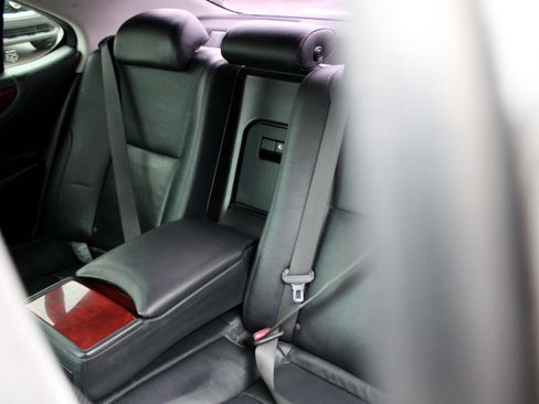 Used 2007 Lexus LS 460 Luxury image 17