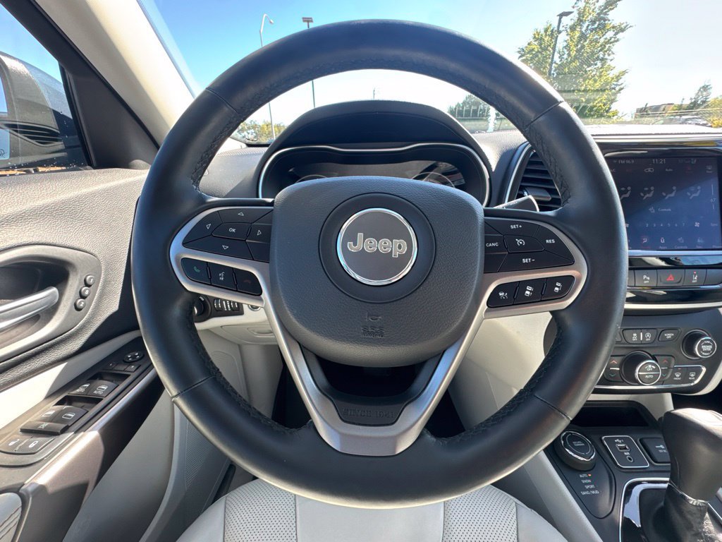 Used 2019 Jeep Cherokee Limited w/ Luxury Group AWD/4WD image 21