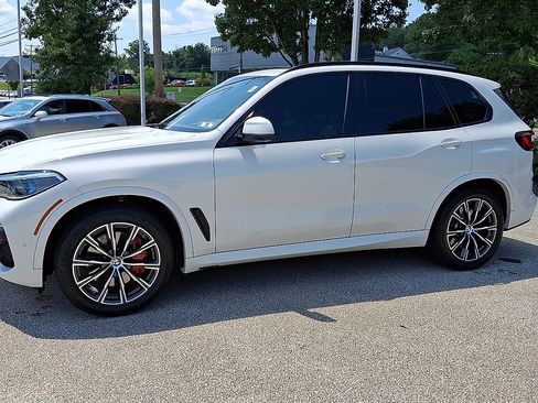 Used 2021 BMW X5 xDrive40i w/ M Sport Package AWD/4WD image 5