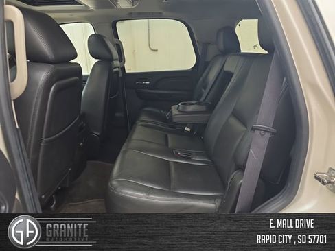 Used 2011 GMC Yukon Denali AWD/4WD image 24