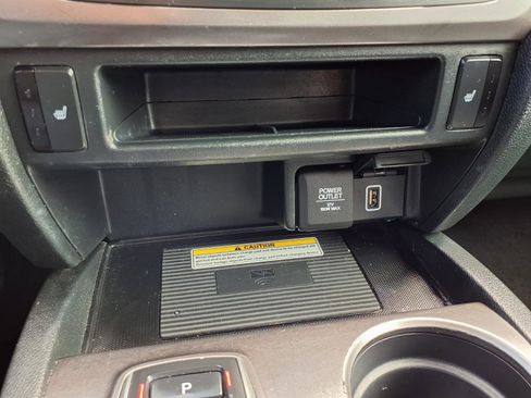 Used 2022 Honda Pilot Special Edition image 9