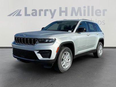 New 2025 Jeep Grand Cherokee Laredo X w/ Luxury Tech Group I