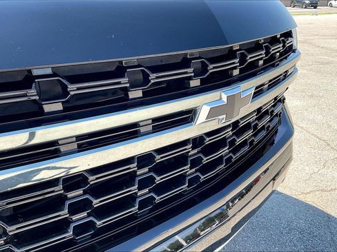 Used 2021 Chevrolet Tahoe Z71 w/ Rear Media and Nav Package AWD/4WD image 25