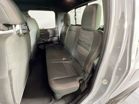 Used 2025 Nissan Frontier PRO-4X AWD/4WD image 28