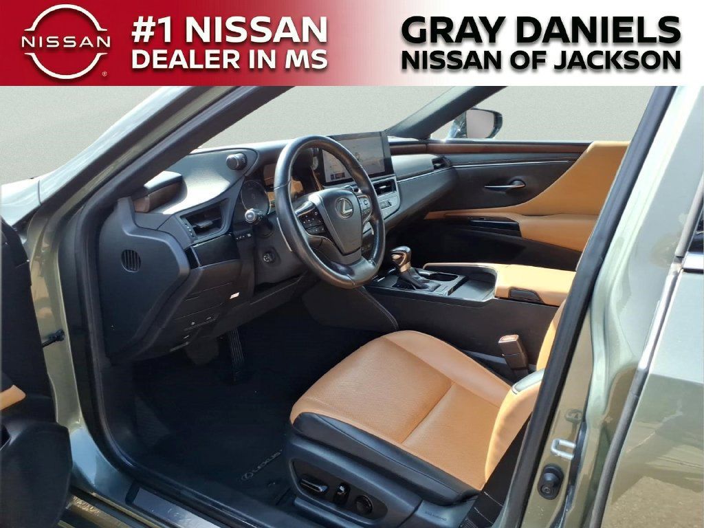 Used 2023 Lexus ES 350 w/ Premium Package FWD image 24