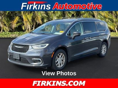 Used 2021 Chrysler Pacifica Touring-L
