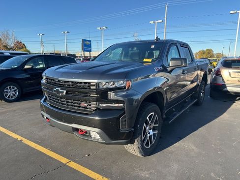 Used 2020 Chevrolet Silverado 1500 LT Trail Boss image 4
