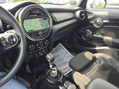 Used 2015 MINI Cooper S FWD image 32