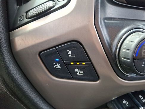 Used 2019 GMC Sierra 2500 Denali w/ Duramax Plus Package AWD/4WD image 26