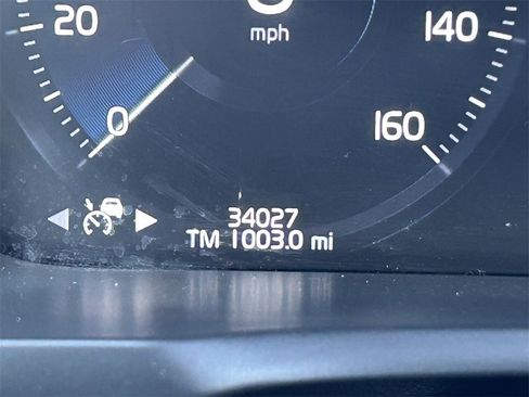 Used 2020 Volvo XC90 T6 Momentum w/ Protection Package Premier image 28