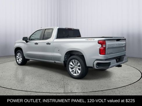 Used 2021 Chevrolet Silverado 1500 Custom image 4