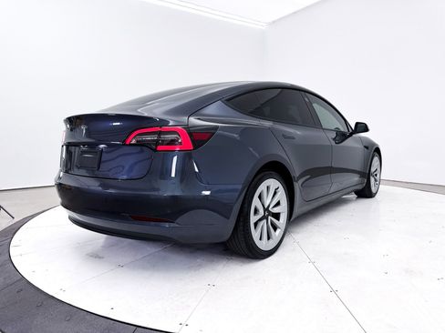 Used 2023 Tesla Model 3 Standard Range image 18
