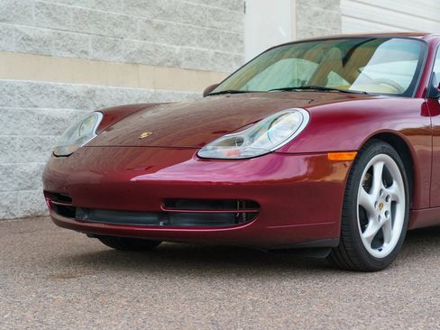 Used 2000 Porsche 911 Carrera image 28