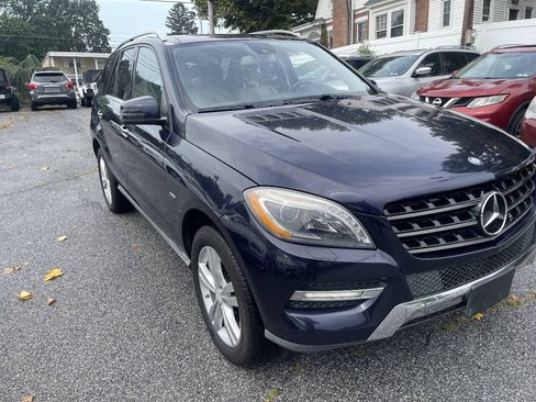Used 2012 Mercedes-Benz ML 350 BlueTEC 4MATIC image 3