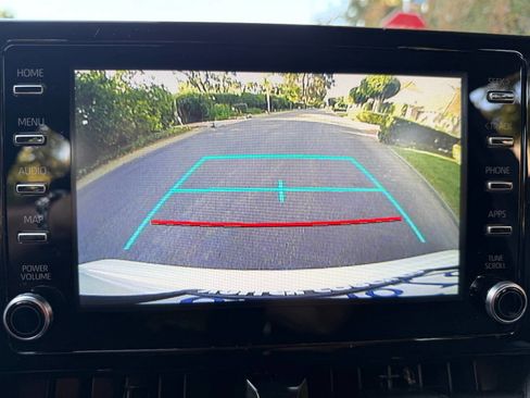 Used 2020 Toyota Corolla LE w/ Carpet Mat Package (TMS) FWD image 26
