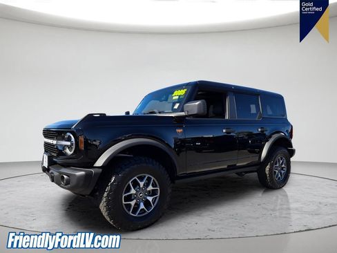 Certified 2025 Ford Bronco Badlands AWD/4WD image 3