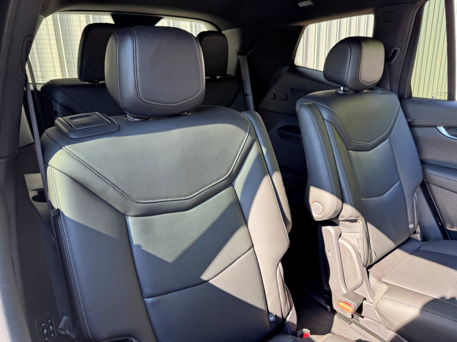 Used 2022 Cadillac XT6 Premium Luxury w/ Technology Package FWD image 41