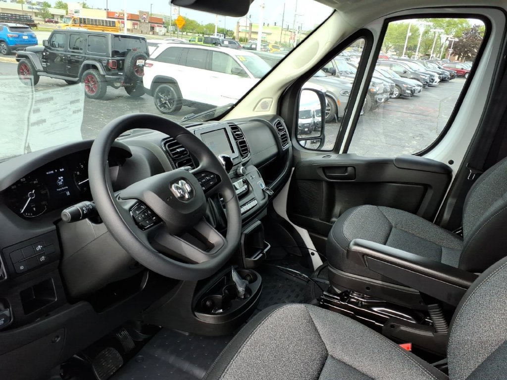New 2026 RAM ProMaster 2500 w/ Convenience Group FWD image 7