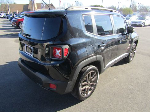 Used 2016 Jeep Renegade 75th Anniversary image 5