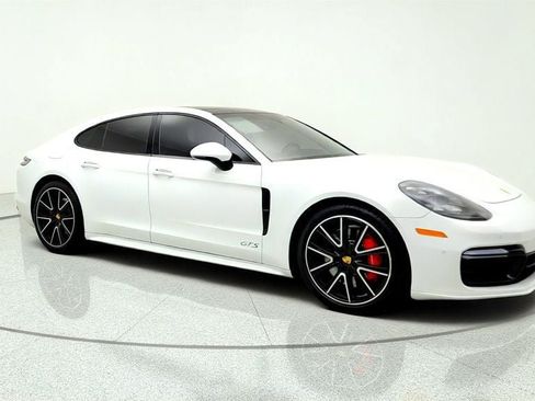 Used 2019 Porsche Panamera GTS AWD/4WD image 3