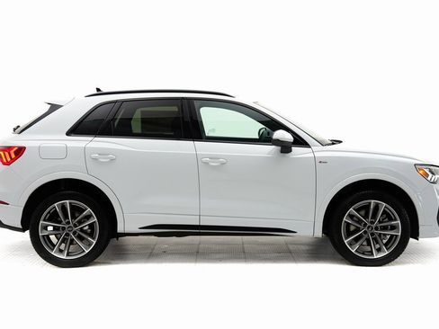 Certified 2024 Audi Q3 2.0T Premium image 8
