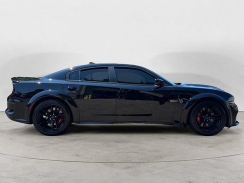 Used 2022 Dodge Charger SRT Hellcat w/ Harman/Kardon Audio Group RWD image 4