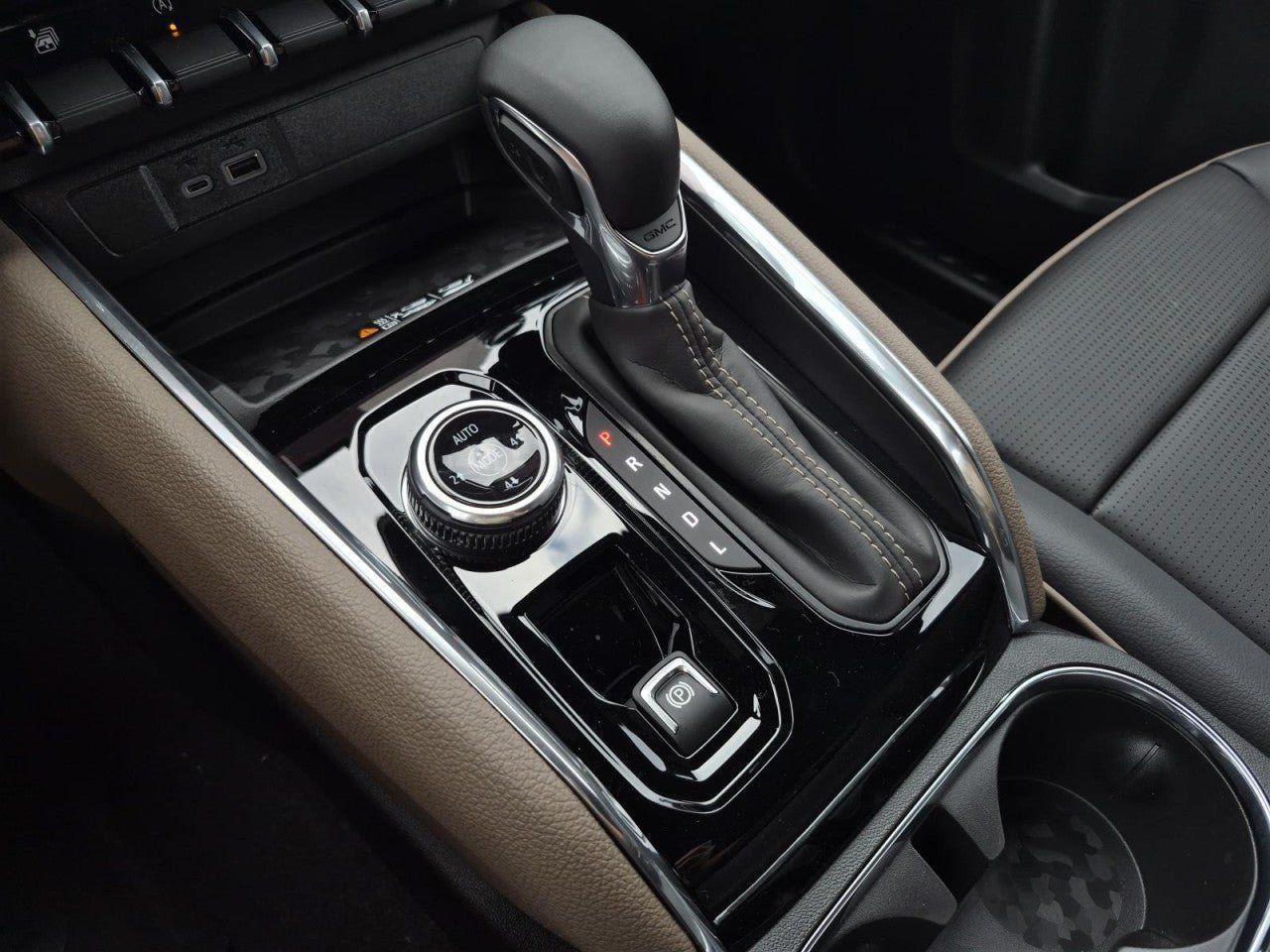New 2026 GMC Canyon Denali AWD/4WD image 19