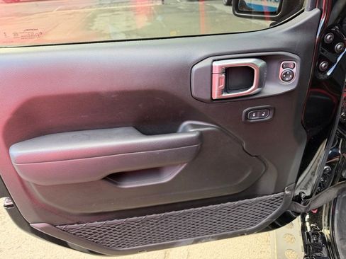 Used 2024 Jeep Wrangler Sport S image 14