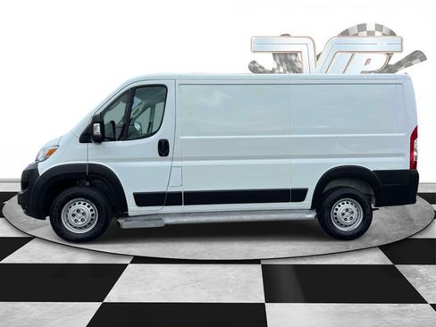 Used 2025 RAM ProMaster 2500 w/ U-Haul Equipment Group FWD image 5