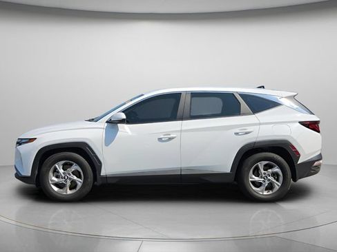 Certified 2024 Hyundai Tucson SE FWD image 3