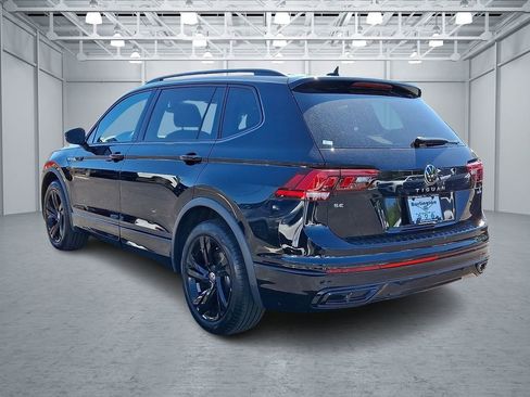 Certified 2023 Volkswagen Tiguan SE R-Line AWD/4WD image 4