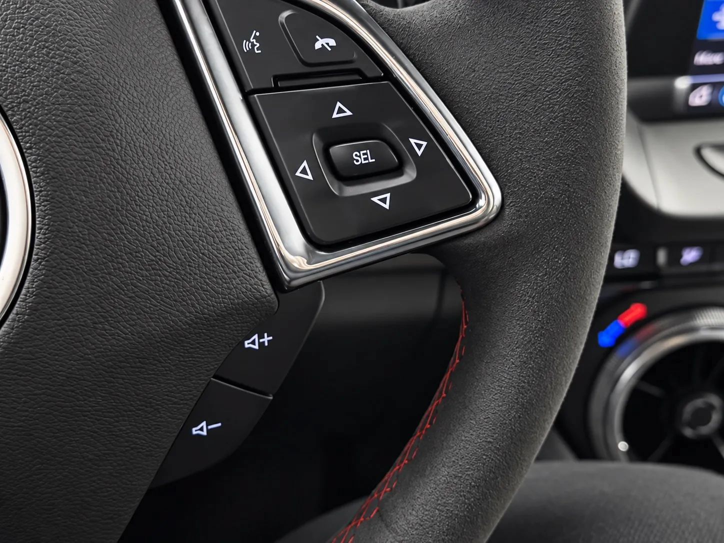 Used 2023 Chevrolet Camaro ZL1 RWD image 26