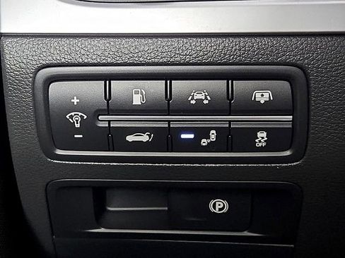 Used 2019 Genesis G80 3.3T Sport image 22